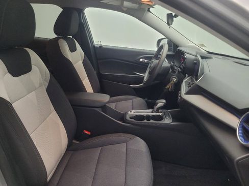 Used 2024 Chevrolet Trax LS w/ Driver Confidence Package FWD image 21