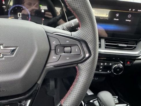 New 2026 Chevrolet Trax RS w/ Driver Confidence Package FWD image 17