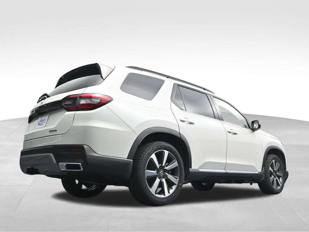 Used 2025 Honda Pilot Touring image 46