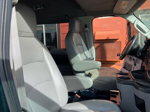 Used 2009 Ford E-350 and Econoline 350 XL RWD image 25