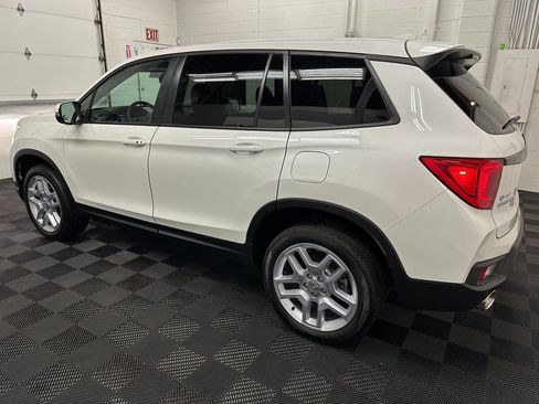 Used 2025 Honda Passport EX-L image 6