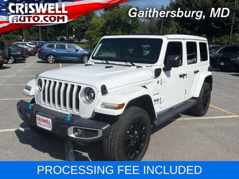 Used 2023 Jeep Wrangler Unlimited Sahara w/ Cold Weather Group AWD/4WD image 1
