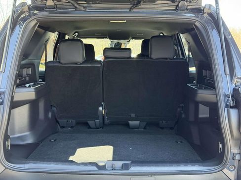 Used 2025 Toyota 4Runner SR5 AWD/4WD image 14