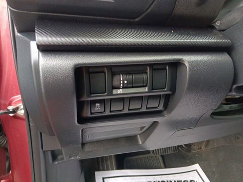 Used 2019 Subaru Crosstrek 2.0i Premium image 14