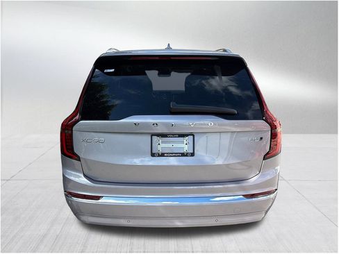 New 2026 Volvo XC90 B5 Ultra image 5