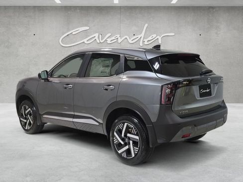 New 2026 Nissan Kicks SV image 14