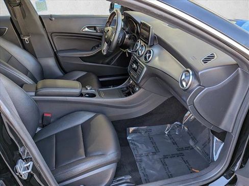 Used 2014 Mercedes-Benz CLA 250 image 20