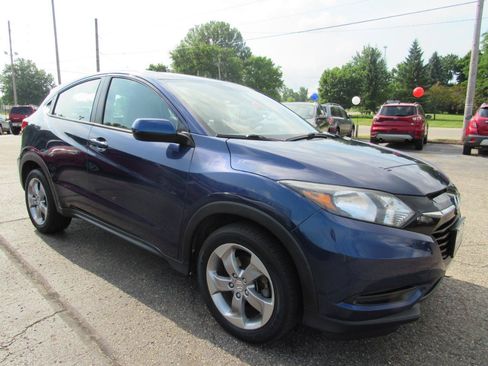 Used 2017 Honda HR-V LX image 21
