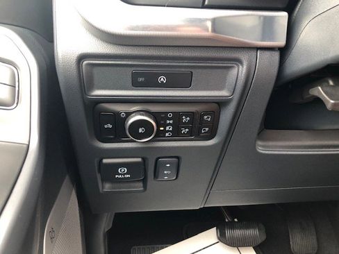 New 2025 Ford F150 Lariat w/ Equipment Group 502A High image 27