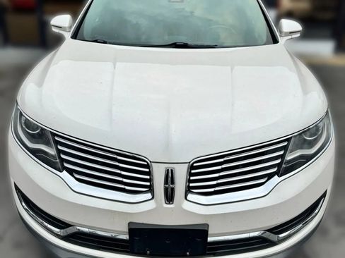 Used 2018 Lincoln MKX Reserve w/ Lincoln MKX Climate Package image 9