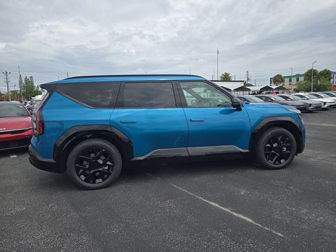 New 2026 Kia EV9 Land AWD/4WD image 9