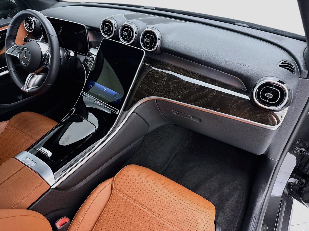 Certified 2026 Mercedes-Benz GLC 300 4MATIC image 15