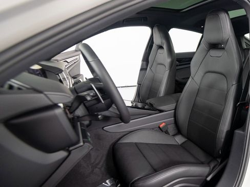 New 2026 Porsche Panamera 4 image 5