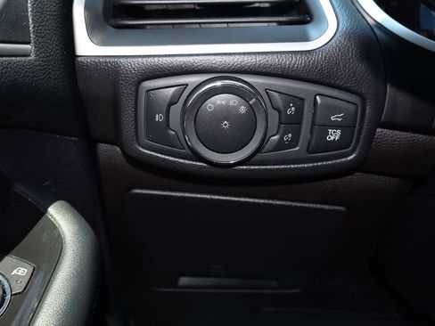 Used 2019 Ford Edge SEL w/ Equipment Group 201A AWD/4WD image 15