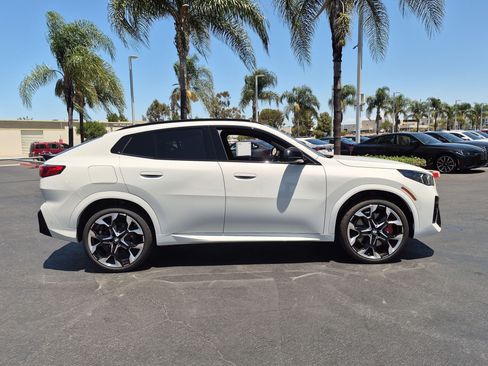 New 2026 BMW X2 xDrive28i w/ M Sport Package AWD/4WD image 11