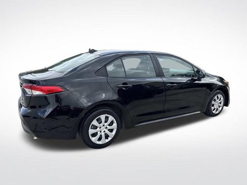 Used 2024 Toyota Corolla LE FWD image 8