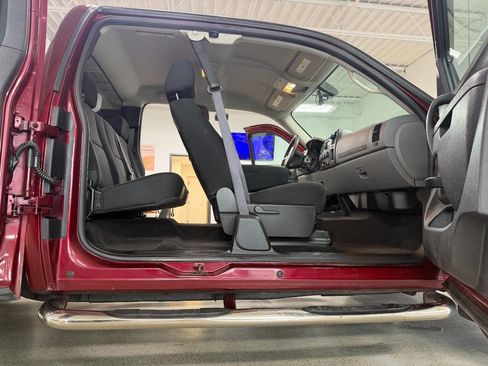 Used 2013 Chevrolet Silverado 1500 LS image 18