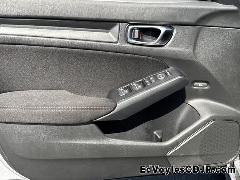 Used 2025 Honda Civic Sport image 12