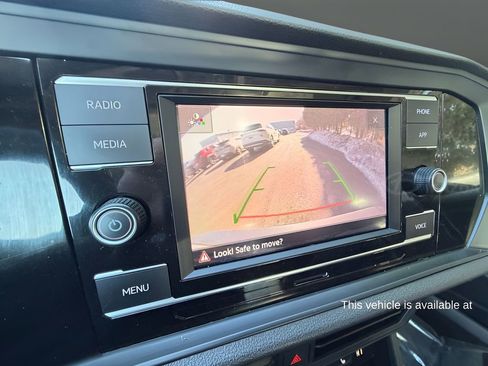 Used 2023 Volkswagen Jetta SE image 25