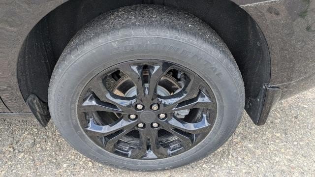Used 2021 Buick Enclave Avenir w/ Avenir Technology Package AWD/4WD image 29
