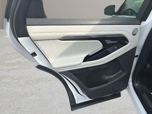 Used 2020 Land Rover Range Rover Evoque R-Dynamic S image 40