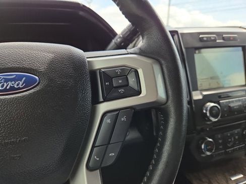 Used 2018 Ford F250 Lariat w/ Lariat Ultimate Package AWD/4WD image 21
