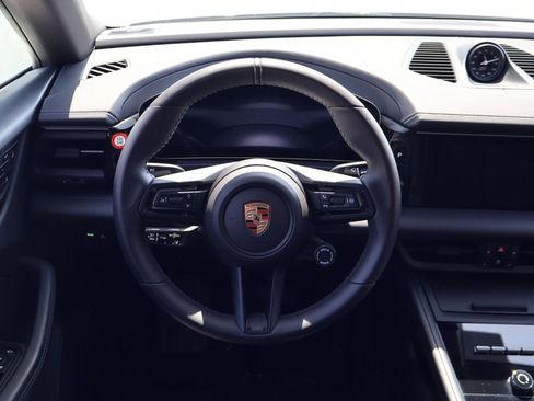 Certified 2025 Porsche Macan Electric RWD image 14