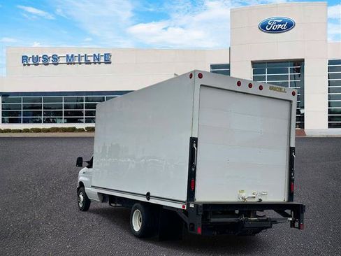 Used 2024 Ford E-350 and Econoline 350 Super Duty w/ Power Windows & Locks Group RWD image 5