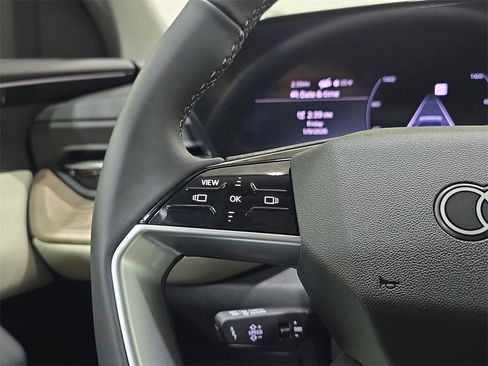 New 2025 Audi Q5 2.0T Premium image 16