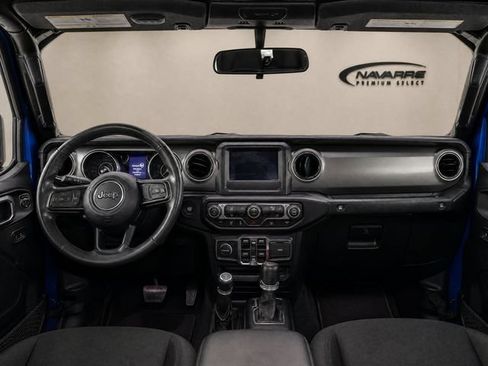 Used 2022 Jeep Gladiator Sport AWD/4WD image 11