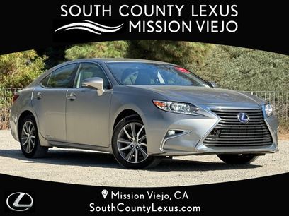 Used 2018 Lexus ES 300h w/ Navigation Package