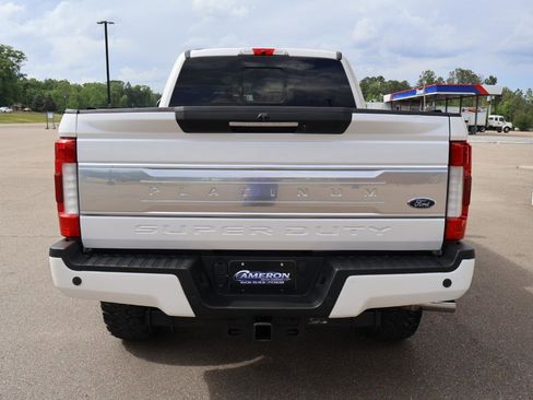 Used 2019 Ford F250 Platinum w/ Platinum Ultimate Package AWD/4WD image 8