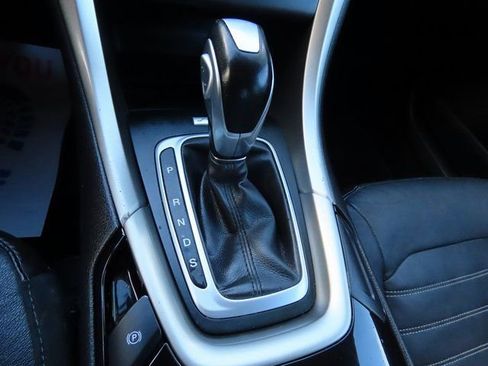 Used 2016 Ford Fusion SE w/ Equipment Group 202A image 28