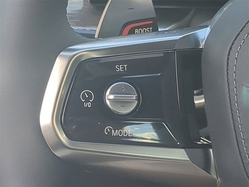 New 2026 BMW 740i xDrive w/ Premium Package image 24