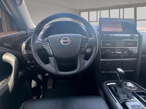 Used 2023 Nissan Armada Platinum w/ Captain's Chairs Package AWD/4WD image 5