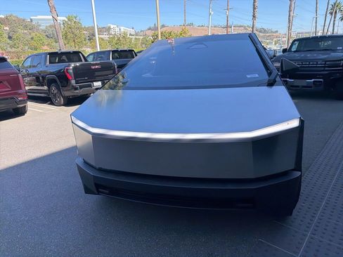 Used 2025 Tesla Cybertruck AWD Crew Cab image 1