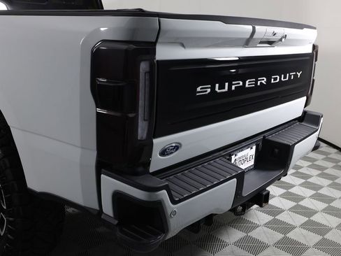 Used 2025 Ford F250 Platinum AWD/4WD image 57