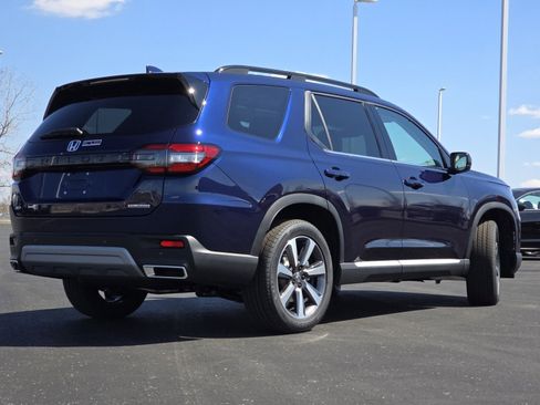 Used 2025 Honda Pilot Touring image 22