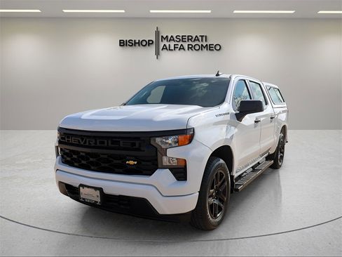 Used 2023 Chevrolet Silverado 1500 Custom image 3