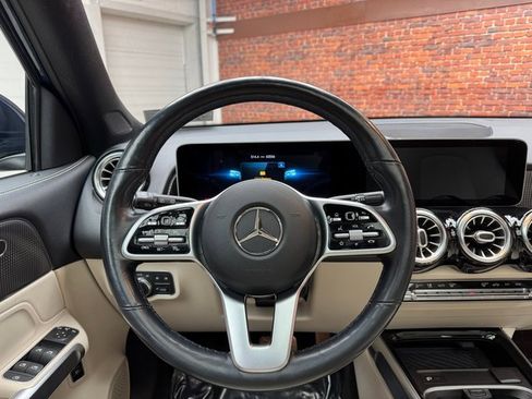 Certified 2021 Mercedes-Benz GLB 250 4MATIC image 14