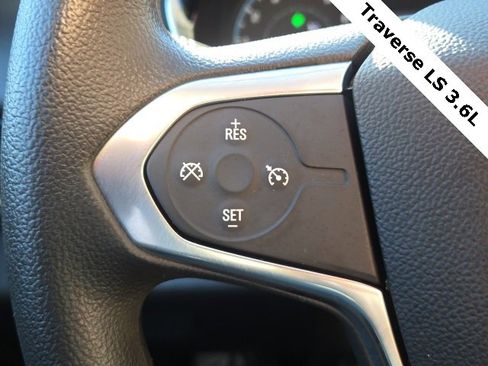 Used 2020 Chevrolet Traverse LS image 25