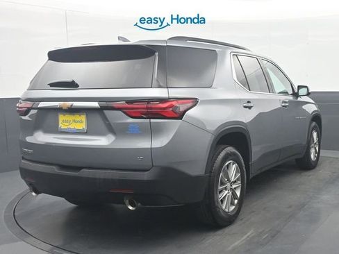Used 2023 Chevrolet Traverse LT image 7