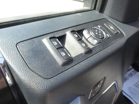 Used 2022 Ford F350 Lariat w/ Tremor Off-Road Package image 17