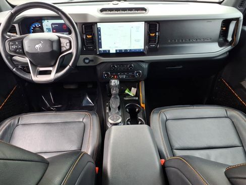 Used 2021 Ford Bronco Badlands image 15