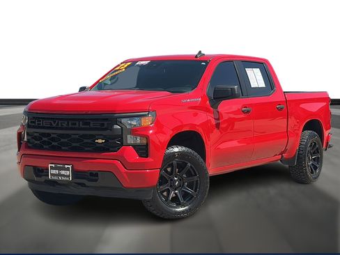 Used 2023 Chevrolet Silverado 1500 Custom image 1