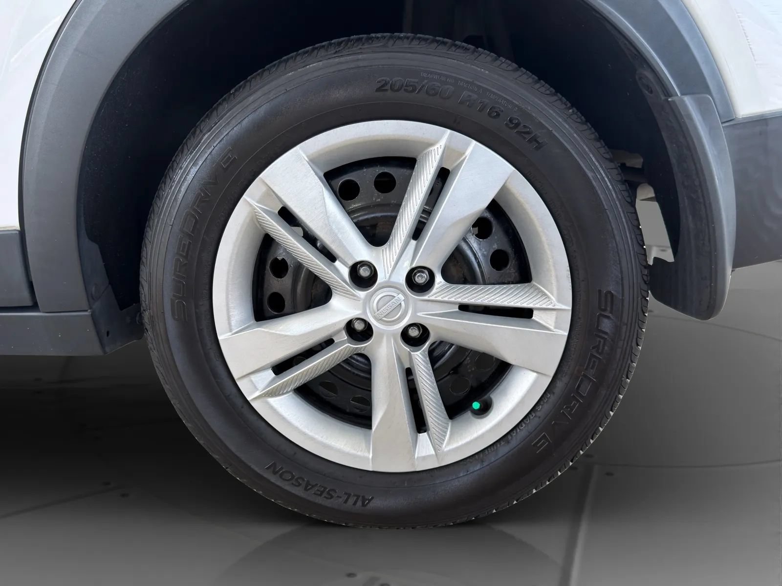 Used 2019 Nissan Kicks S FWD image 25