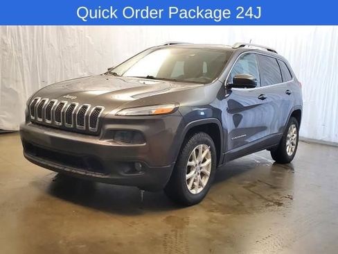 Used 2016 Jeep Cherokee Latitude w/ Safety/Convenience Group image 2