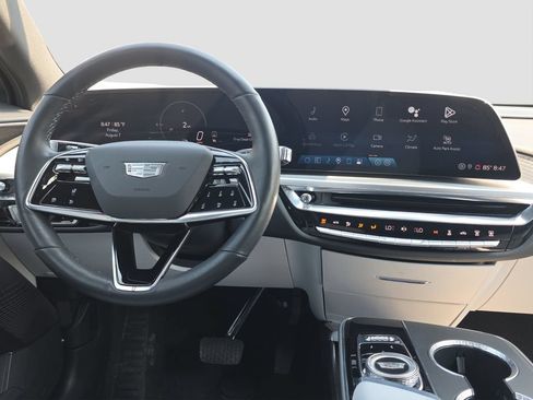 Used 2024 Cadillac Lyriq Luxury RWD image 13