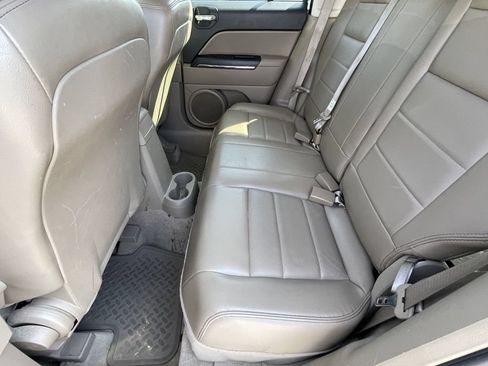 Used 2014 Jeep Patriot Limited w/ Sun/Sound Group AWD/4WD image 12
