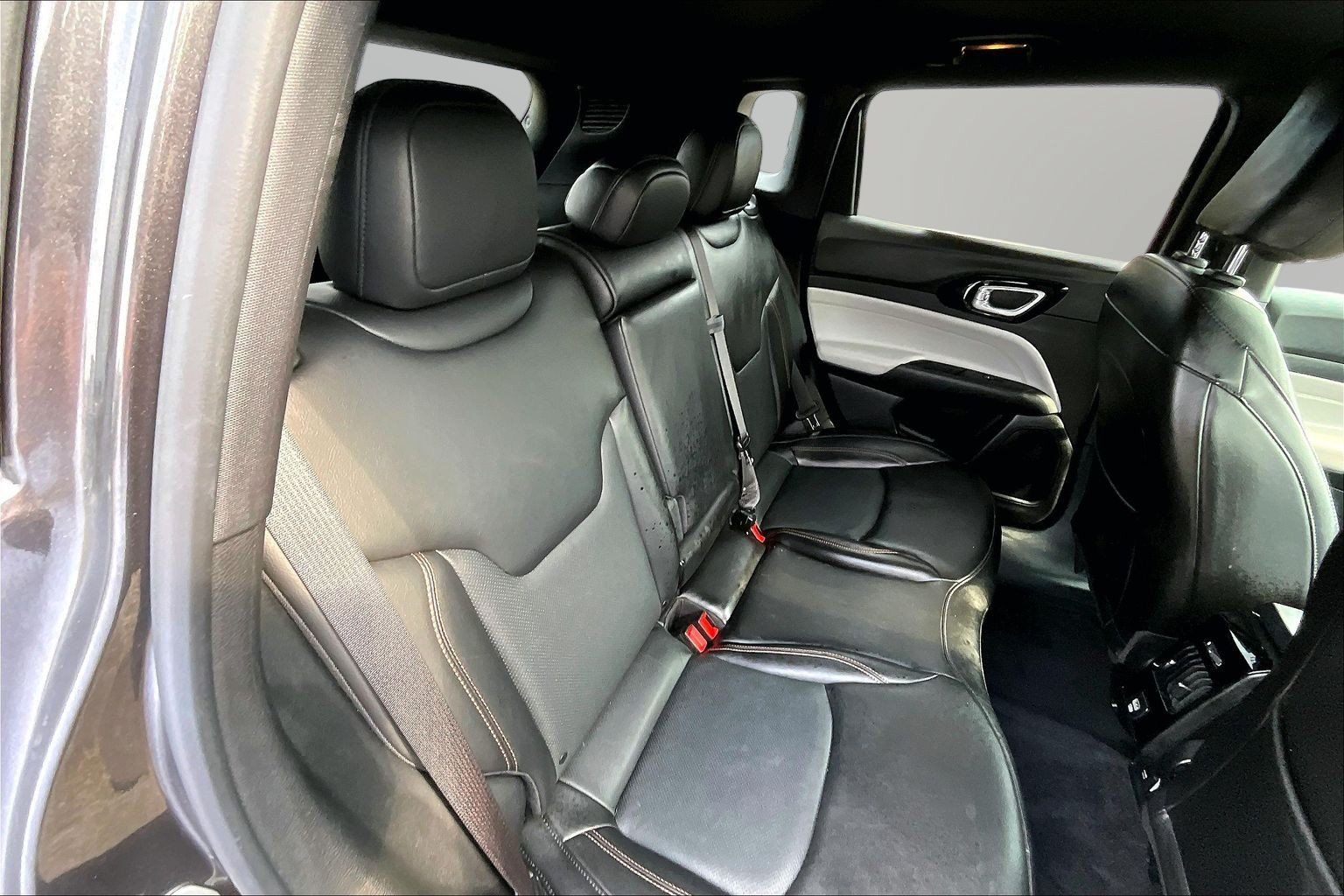 Used 2023 Jeep Compass Limited AWD/4WD image 17